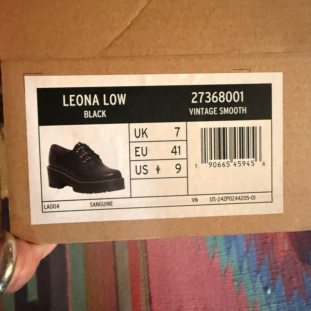 🔥🖤BNIB LEONA LOW DOCS!🖤🔥 - Picture 8 of 8